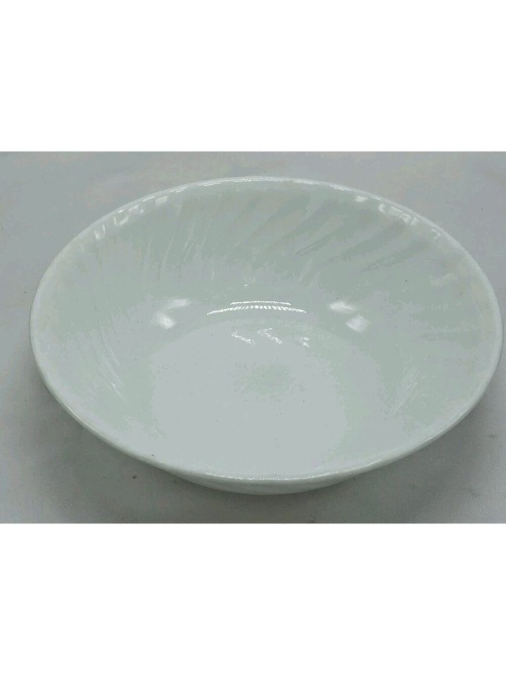 Corelle Enhancements White Swirl Round Vegetable Serving BOWL 8 1/2 inch 1 Qt